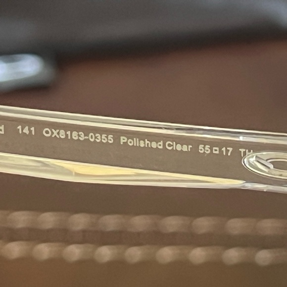 Clear eyeglasses - Picture 3 of 5